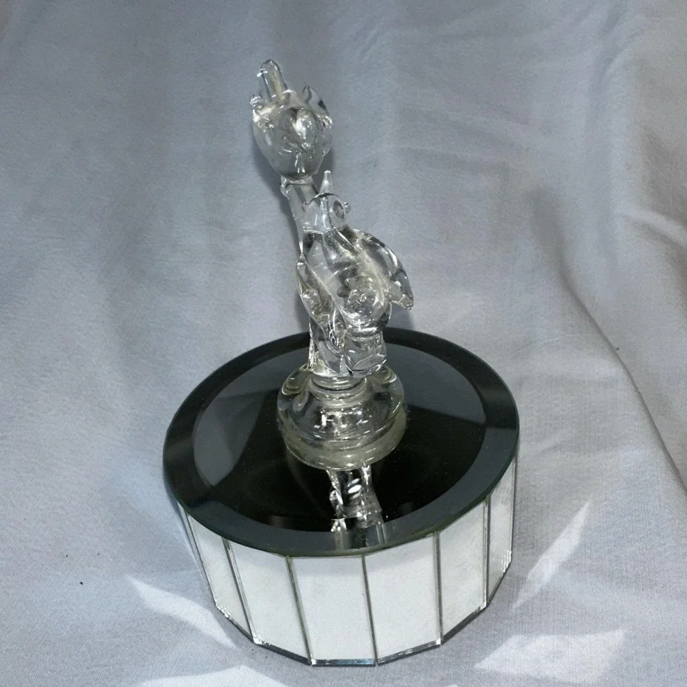 Vintage Linden Lovebird Mirrored Music Box Made Taiwán Plays 
